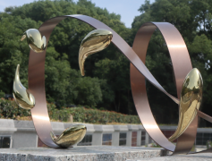 铜艺重生：碑雕与殡葬中的永恒之美